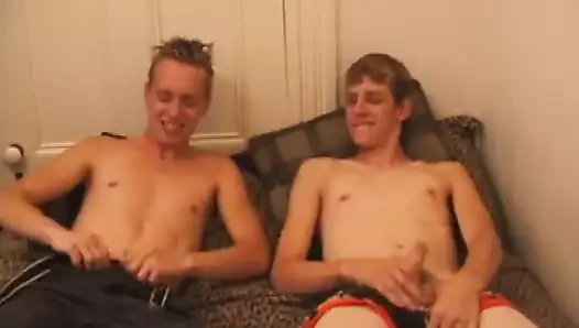 amatör genç serseri assfucked ve iğne yapmak