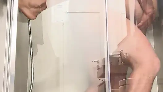 Karımla çıplak ateşli duş