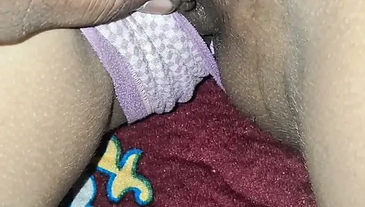 Mere Pati Ne Meri Chut Ragad Ragad Kar Mujhe Maza Diya