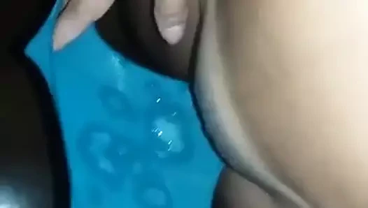 U gacice (külot boşalmak)