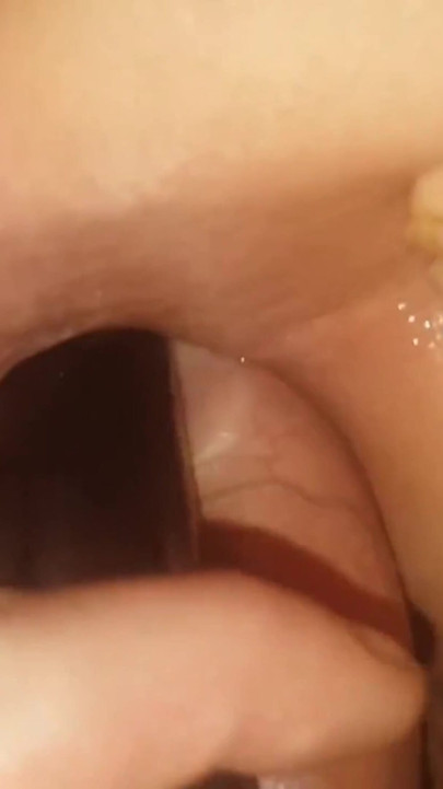 Amatör kapatmak çift anal ile çük ve yapay penis | Klip 1