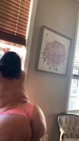 ssbbw kabarcık popo