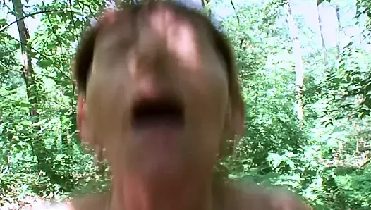 Azgın nine ile mükemmel piknik