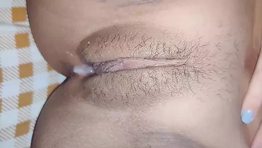 Asianwetpussy30 - (lütfen içime boşalma) bakire üvey kız kardeşimle yatağı paylaşiyorum