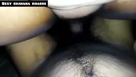 Büyük götlü köylü yenge - viral evde seks