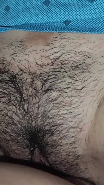 Эпический момент из "Неверная невестка позволяет мне трахать ее киску, когда ее мужа нет рядом"