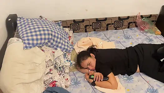 Üvey Kız Beni Rahatlatıyor Dumi Dick Emmek