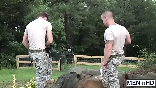 Sıcak damızlık adam bryant smashes paul cannons sıkı delik