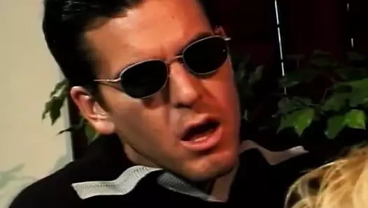 Muhteşem sarışın bebek sert sikiliyor