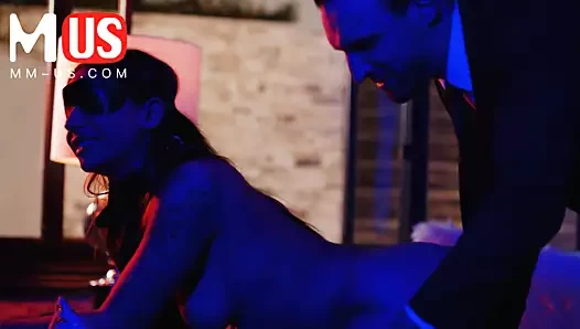 sen benim her şeyimsin