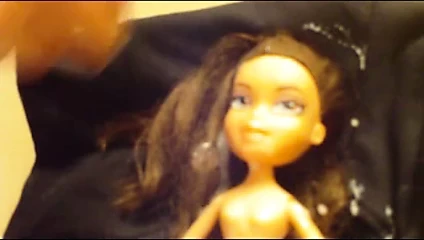 Barbie velet yüze boşalma