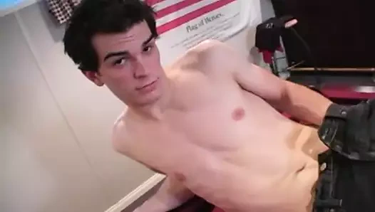 genç ethan tucker jacks kapalı