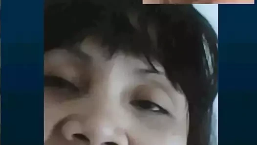 Büyük horoz için bir pinay milf 2