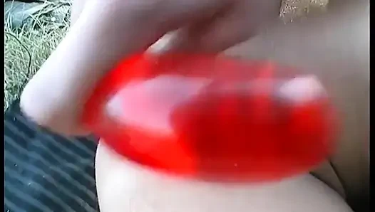 Sevimli lezbiyenler parkta dörtlü sikişiyor