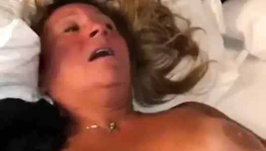 Bbc hotwife oyuncak ve bağıran