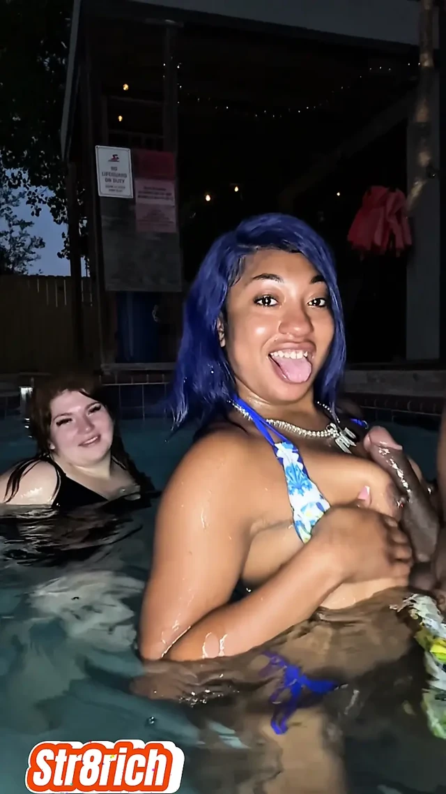 Anal kraliçesi Wow fijii pornbox ve Pawg nova, Str8rich tarafından götlerinden sikiliyor