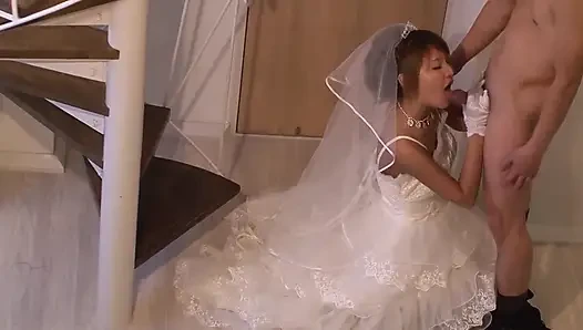En iyi arkadaşım düğün günümüzde müstakbel karımı sikiyor