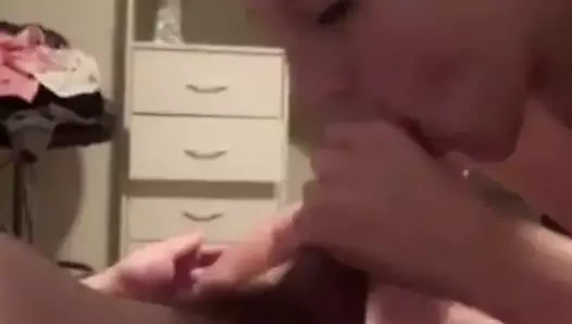 sıska sarışın çalışır boğazlama