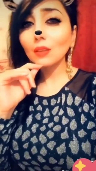 Pakistanlı büyük göğüsler