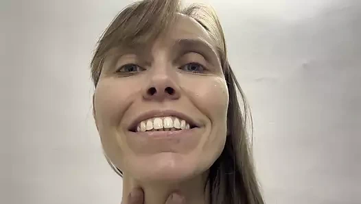 Kaslı boğan evli kadın Vore, kadın egemenliği fetişi ve aşağılama 4