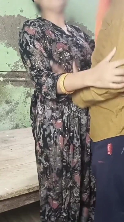 "Hintçe ses kaydıyla yengenin ressamla seks videosu" dan epik an