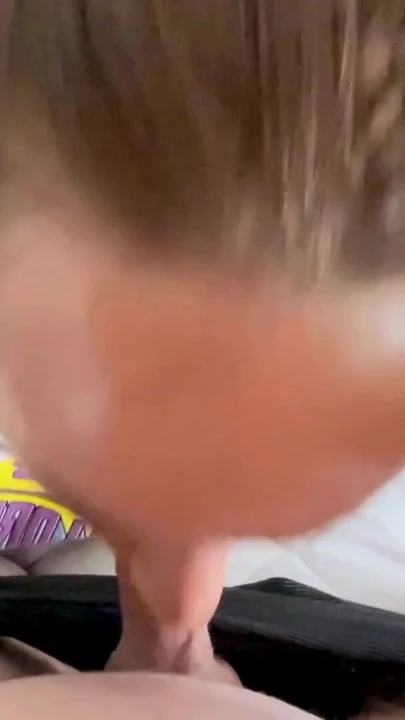 Yatakta spontane amatör oral seks ve ağzına boşalma - pantera nika | Klip 1