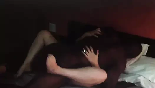 Çok nazikçe, karısı ve sevgilisi. daha fazla bilgi