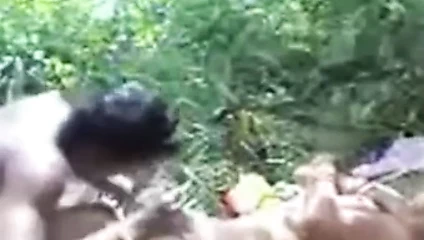 Tamil oğlan kahrolası mallu kız açık havada