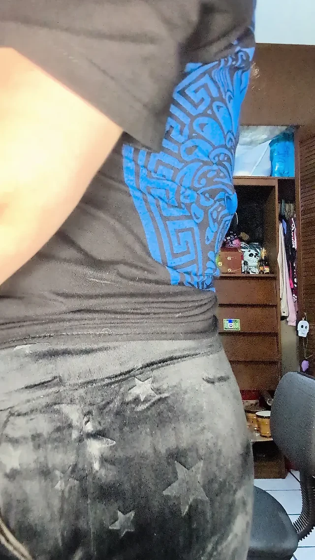 Ben senin kara büyü karınım!