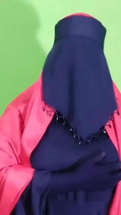 Bengalli güzel evli kadın eğleniyor | Klip 1