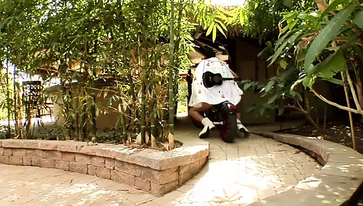 Emma Riley Evans ve Steve Holmes ile boşalıyor - açık havada sadece anal sikişiyor, döl yutuyor, harika sikiş, teaser#1