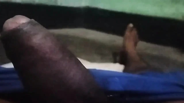 Gerçek aile ev yapımı transeksüel üvey anneyi sikiyor