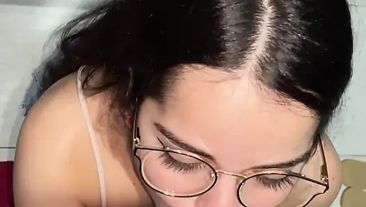 Debora Mendes'in Wellington Ribeiro'da bakış açısıyla sakso, aynada göt yansıması ve sonunda yoğun yüze boşalma