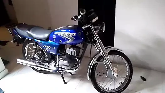 THE NEIGHBOR OFFERS ME HER MOTORCYCLE AND CONVINCES ME WITH RICH SEX TO BUY IT FOR HER.