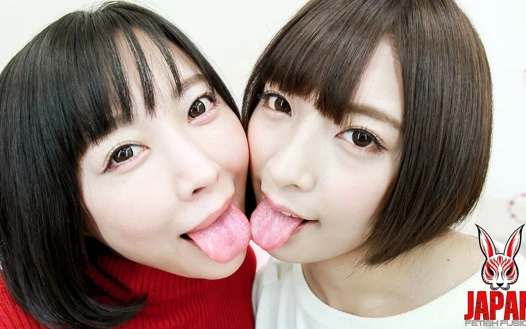 Lezbiyen büyüsü: arisa ve miku'nun şehvetli dil öpücüğü
