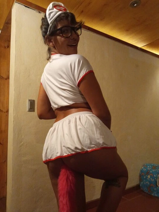 Patronumun beni becermesini istiyorum - yırtık pırtık rios - hemşire