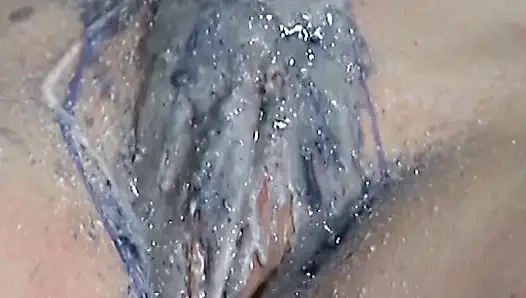 Götünü kırbaçlayan bir Alman itaatkarla ağda bdsm seansı