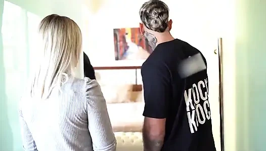 Villa Anderson göt deliğiyle evleri test etmeyi seviyor - anal dölleme