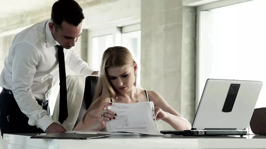 2 muhteşem sekreter ile üçlü