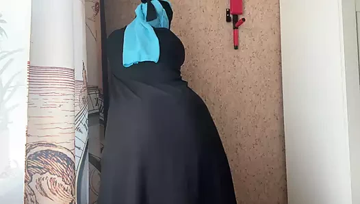 Siyah ıslak külotlu Mısırlı eş esneme sırasında azgın olur