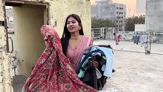 Hintli yaşlı adam kız arkadaşıyla sikişiyor