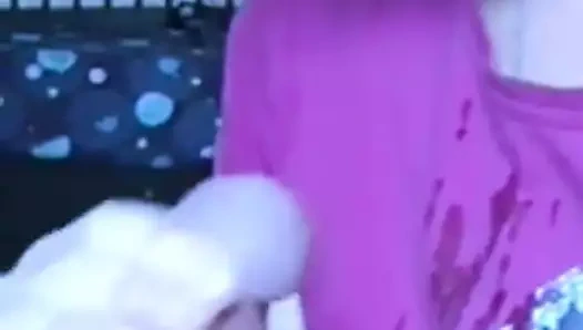 onun yüzüne meyve suyu