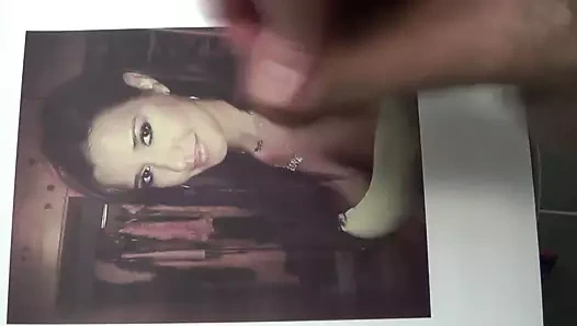 Kalitsi'ye saygı duruşu