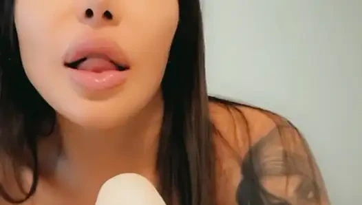 PATRON LÜTFEN SEKSI HIZMETÇINI SIK!