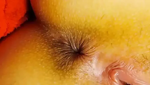 İlk fışkırtma - sevgili eşimin fışkırtma pratiği yaptığı sıcak bir sahne