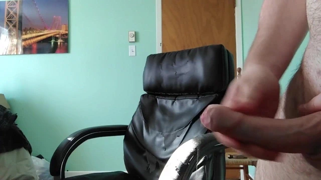 İnilti, sünnet derisi ve büyük bir cumshot!