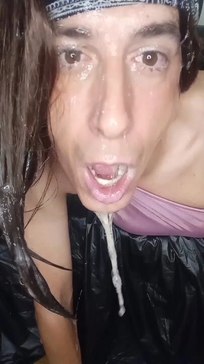 Travesti gırtlağına kadar aşırı