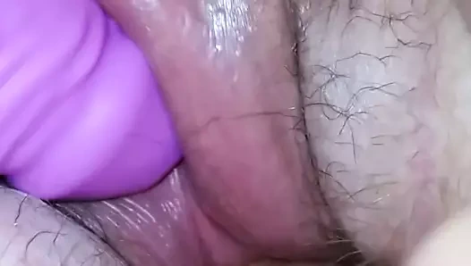 Onun fışkıran amını seviyorum.