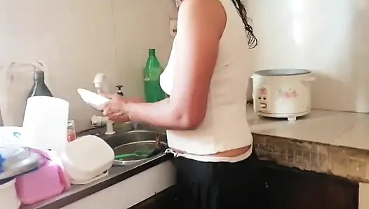 Teyzem yemek yaparken gizli çekim