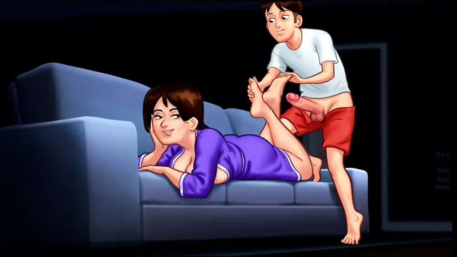 Üvey Annem Benden Bir Şey Sakladığımı Biliyordu (18+)